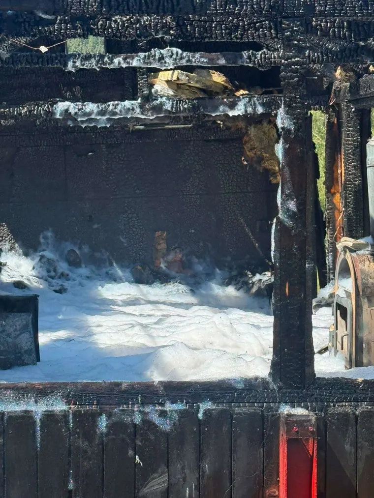 Brand Nebengebäude 11