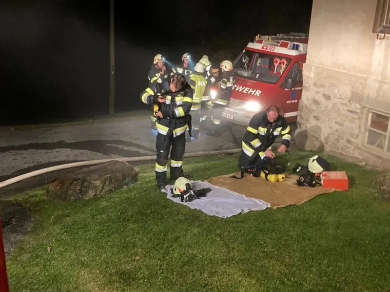 Nachtübung: Gebäudebrand 13