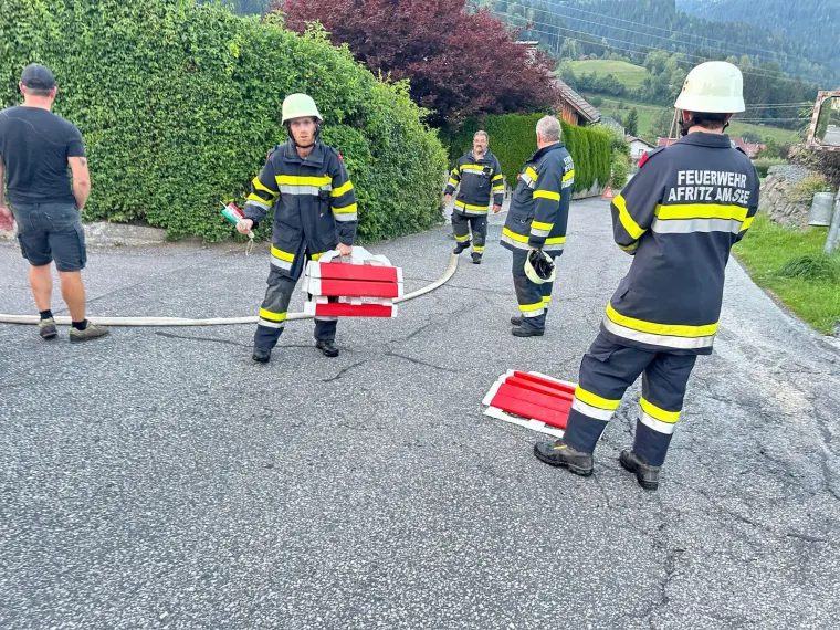 Zugsübung: Gebäudebrand 19