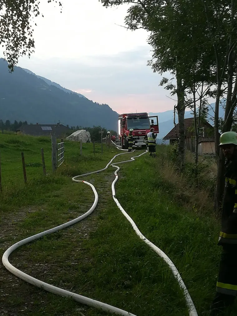 Übung: Personenrettung: Gebäudebrand 10