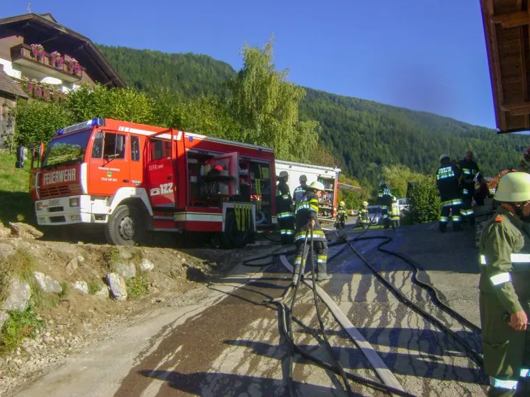 Gemeinschaftsübung: Gebäudebrand 4