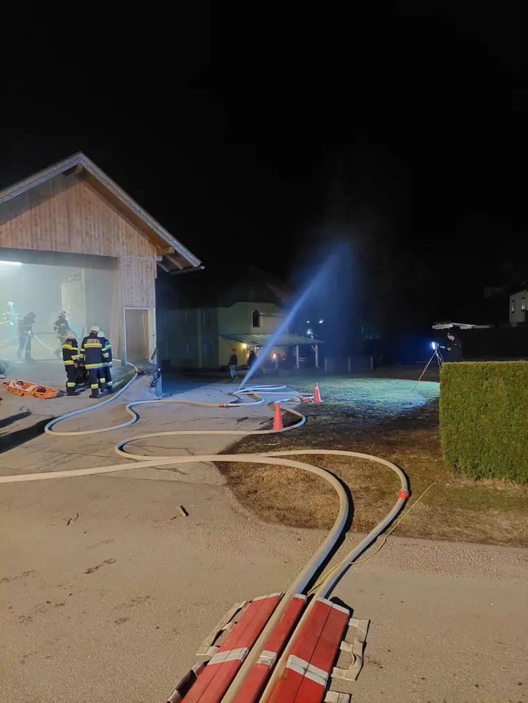 Zugsübung: Gebäudebrand 18