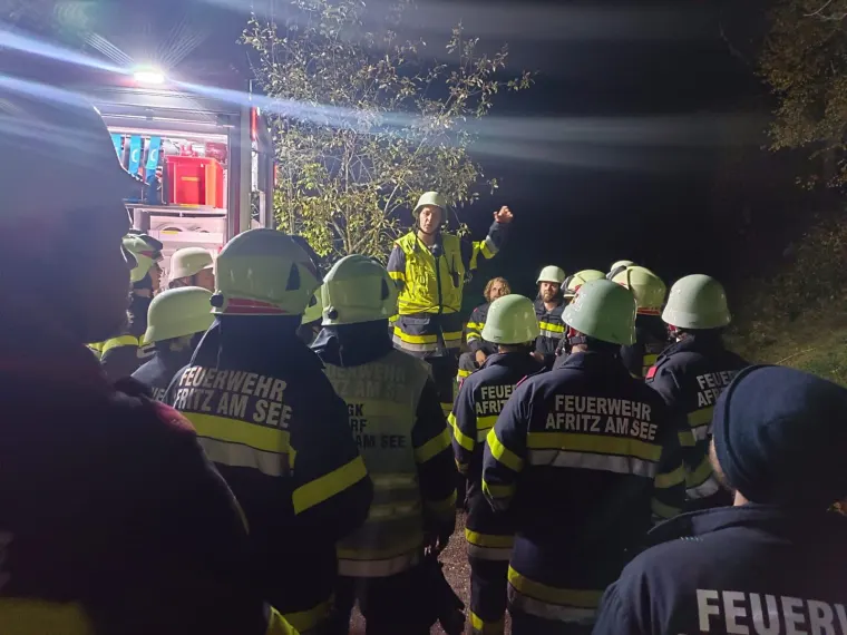 Nachtübung: Gebäudebrand 41