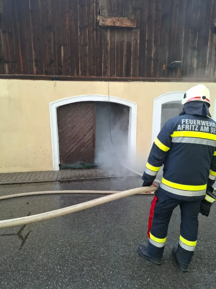Gemeinschaftsübung: Gebäudebrand 18