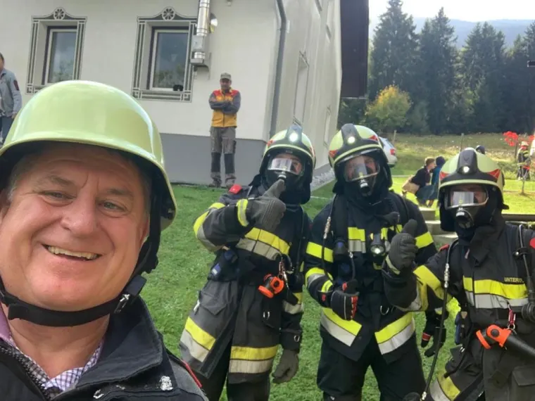 Gemeinschaftsübung: Gebäudebrand 14