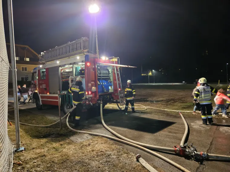 Zugsübung: Gebäudebrand 4