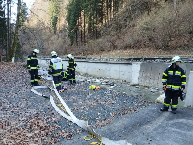 Übung: Unwettereinsatz 17