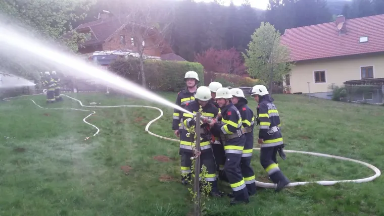 Übung: Brandeinsatz 13