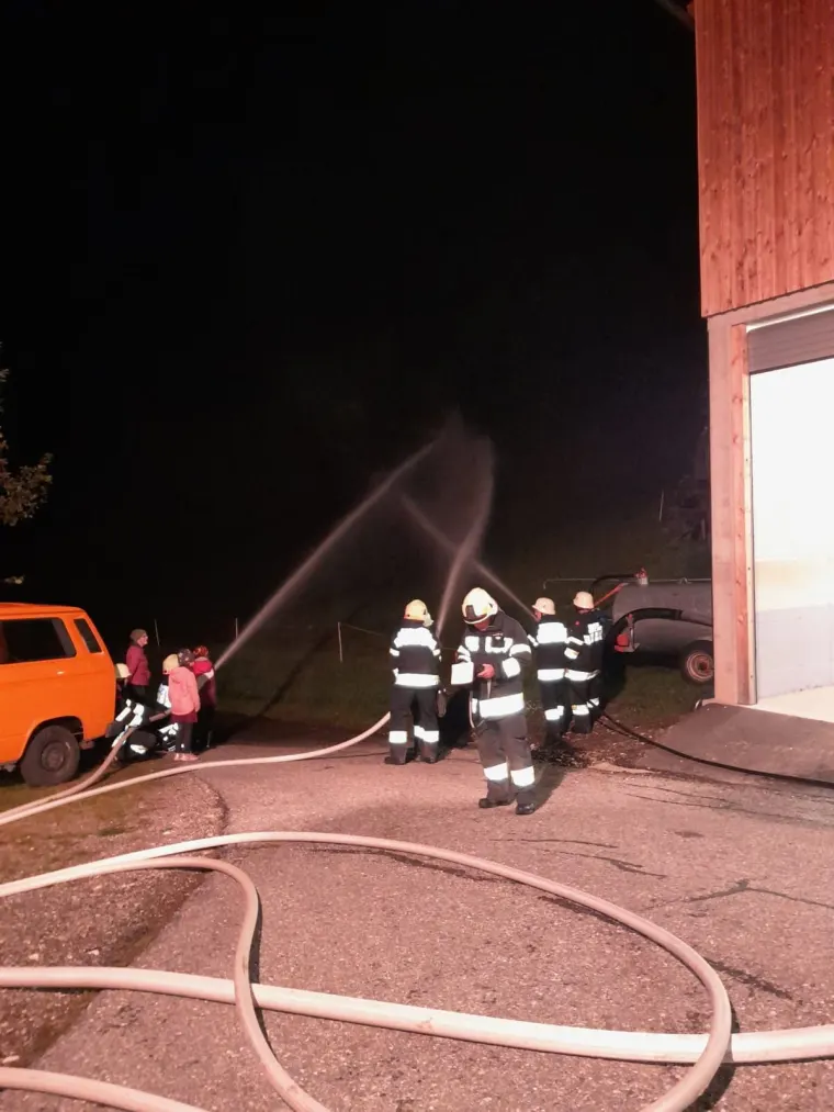 Nachtübung: Gebäudebrand 31