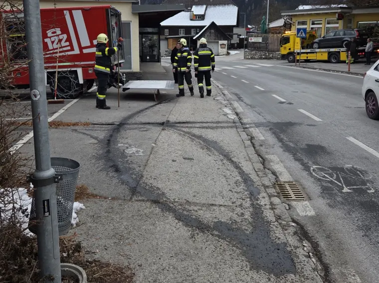 Ölaustritt/Kraftstoffaustritt 1