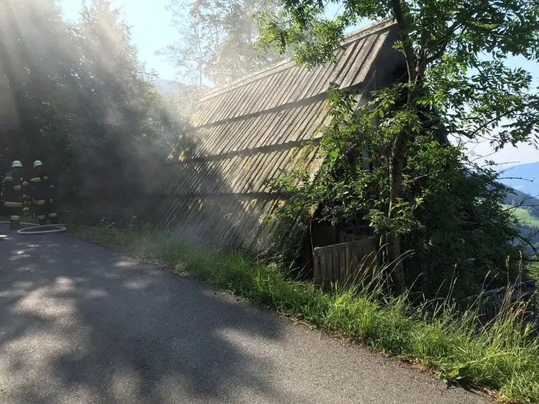 Rauchentwicklung im Gebäude 1