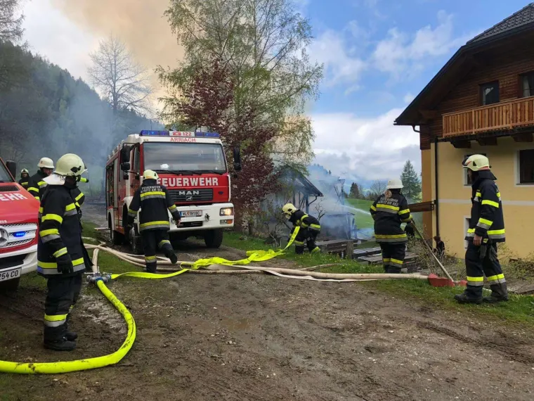 Brand Wirtschaftsgebäude 8