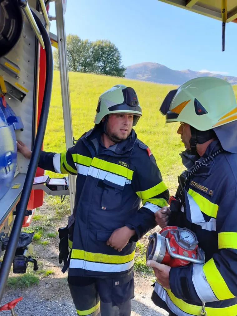 Gemeinschaftsübung: Gebäudebrand 4