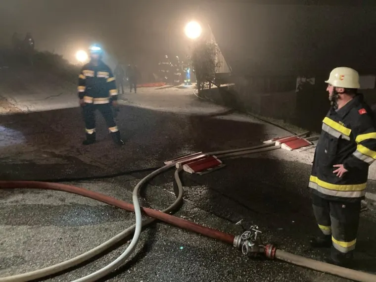 Nachtübung: Gebäudebrand 9