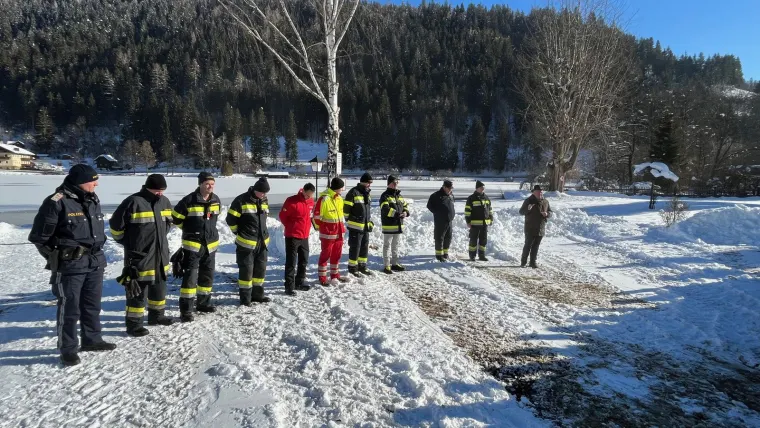 Übung mit der Wasserrettung 3