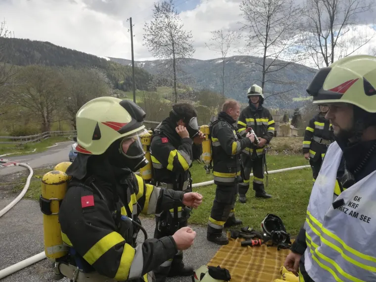Gemeinschaftsübung: Gebäudebrand 10