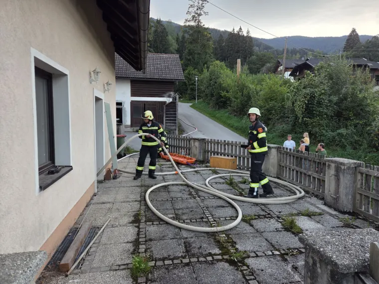 Zugsübung: Wohnungsbrand 9