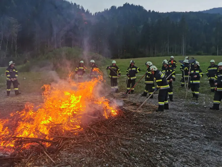 Übung: Waldbrand 13