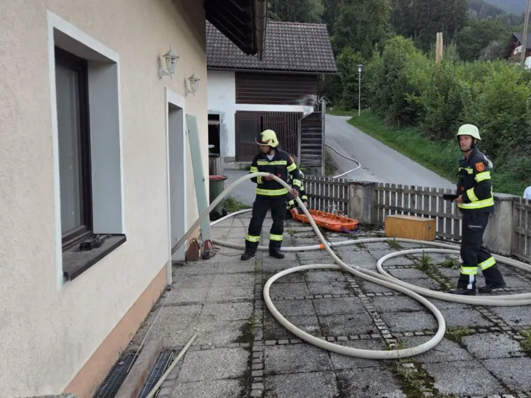 Zugsübung: Wohnungsbrand 11