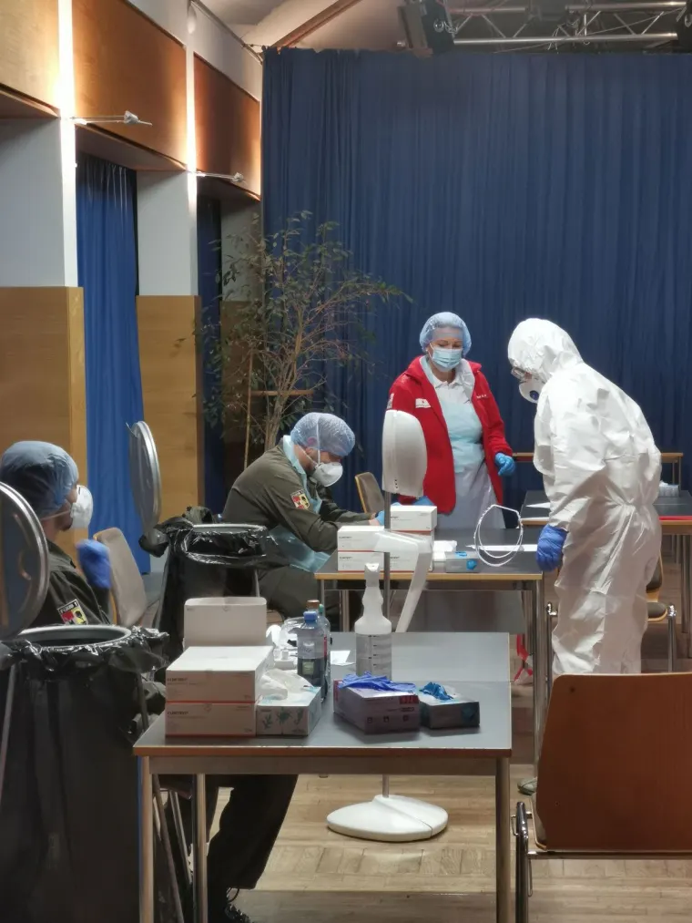 Unterstützung bei den Massentests 3