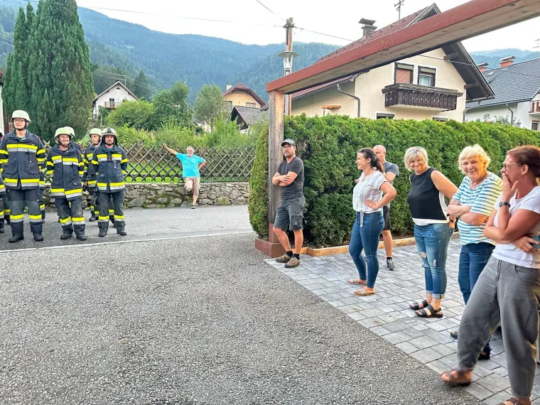 Zugsübung: Gebäudebrand 24