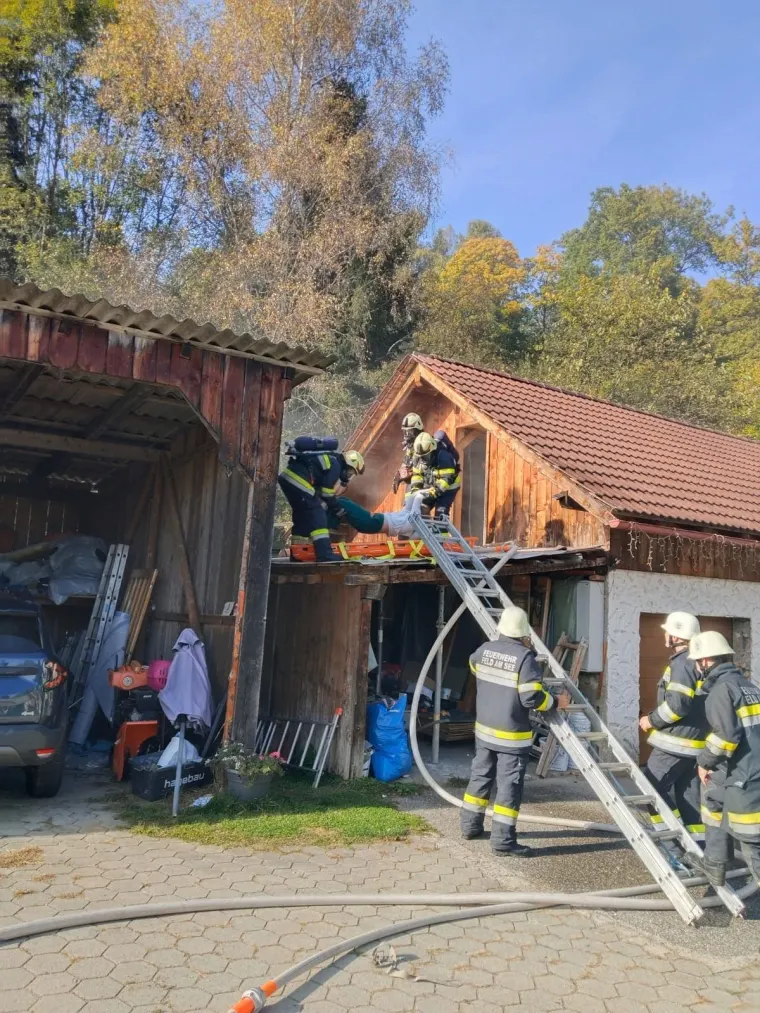 Gemeinschaftsübung: Gebäudebrand 6