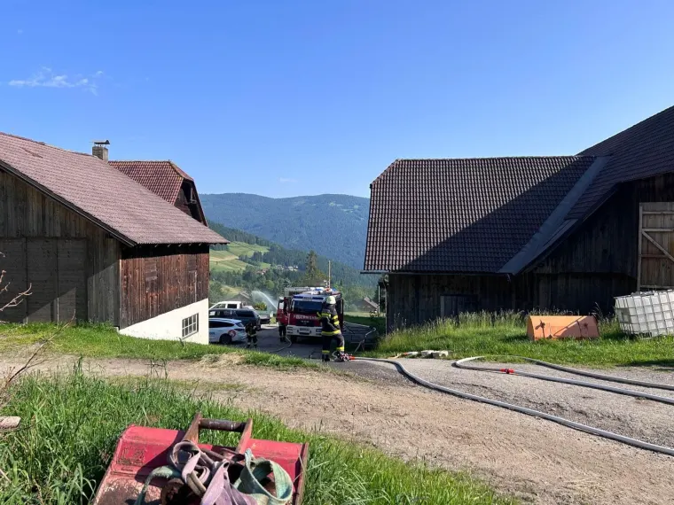 Übung: Gebäudebrand 8