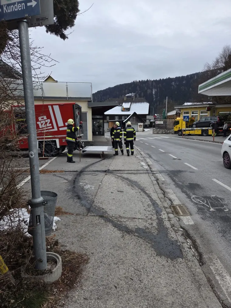 Ölaustritt/Kraftstoffaustritt 3