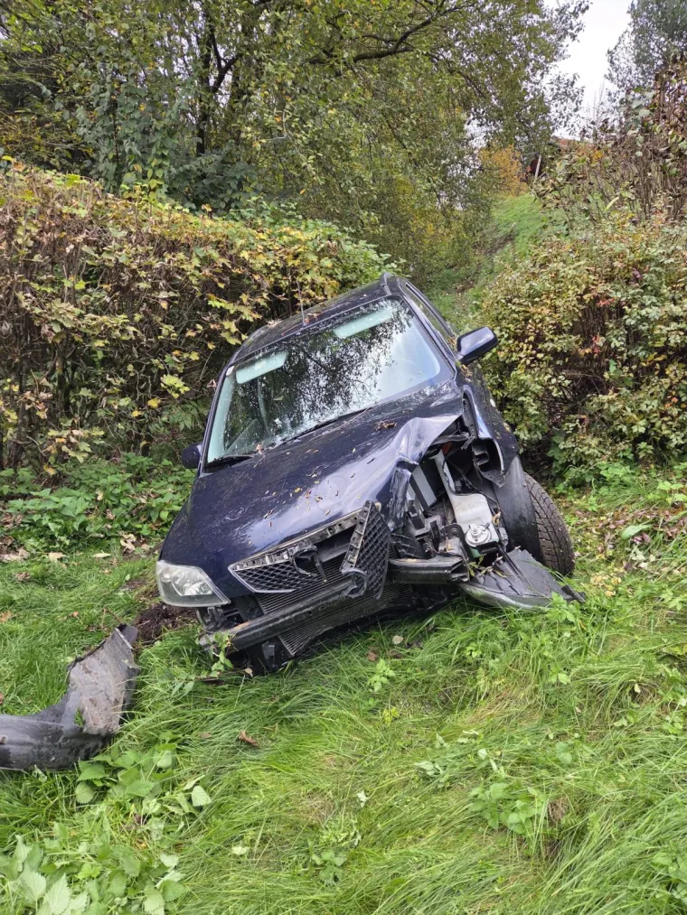 Sicherungsarbeiten nach PKW Unfall 3
