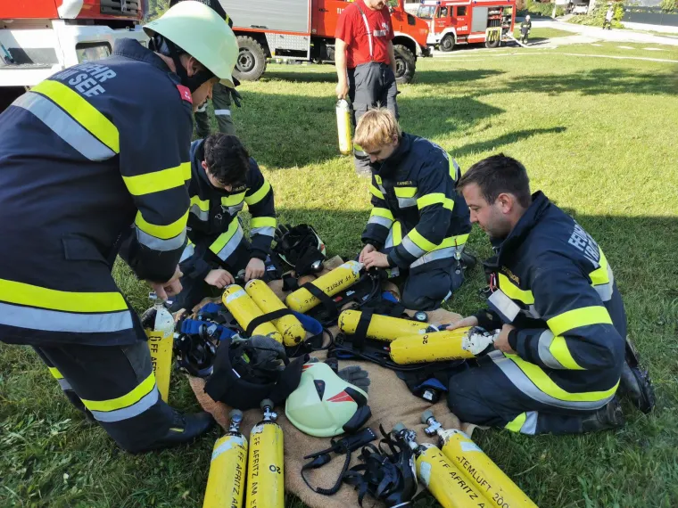 Abschnittsübung: Gebäudebrand 25