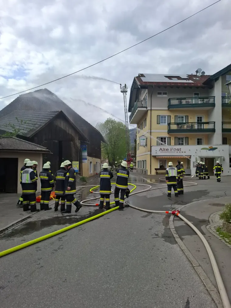 Gemeinschaftsübung: Gebäudebrand 27