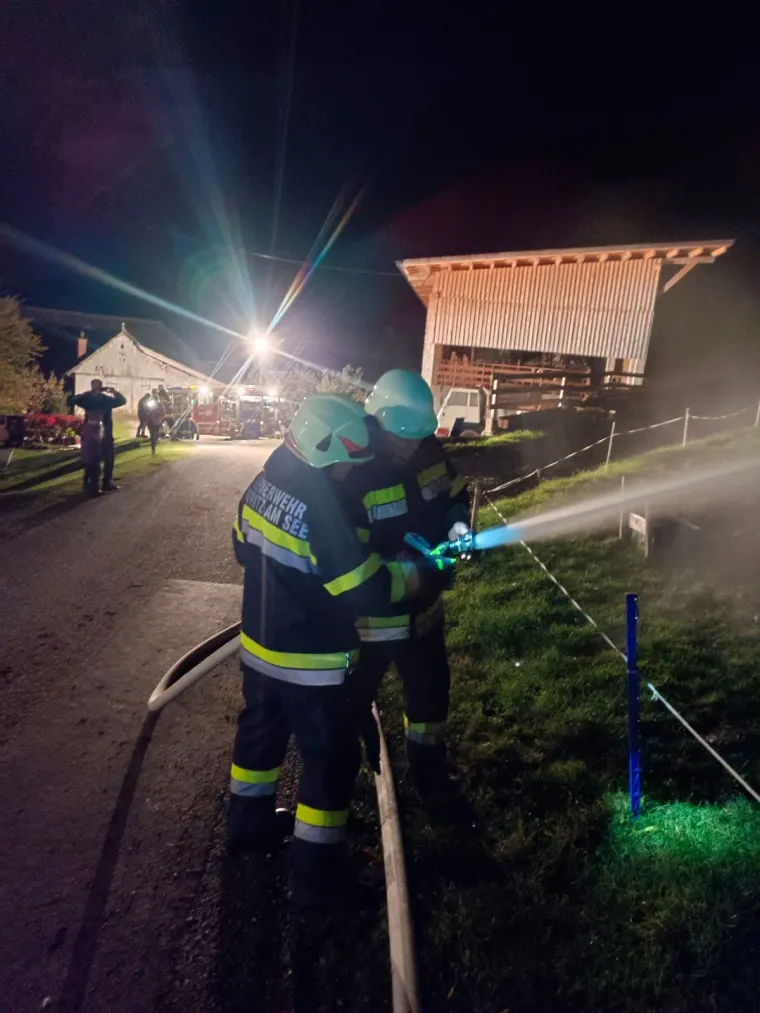 Nachtübung: Gebäudebrand 15