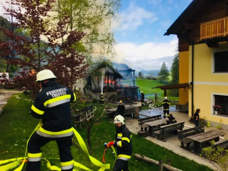 Brand Wirtschaftsgebäude 3