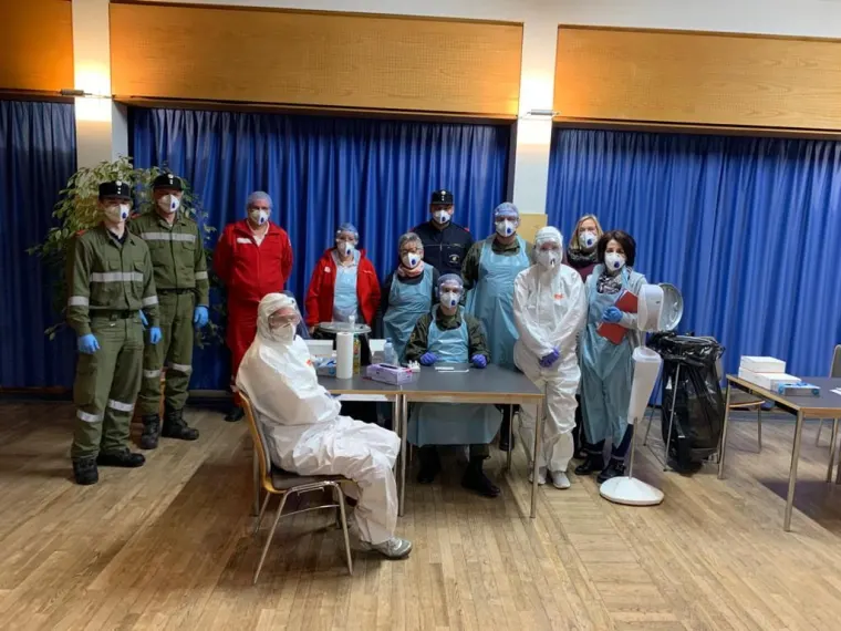 Unterstützung bei den Massentests 11