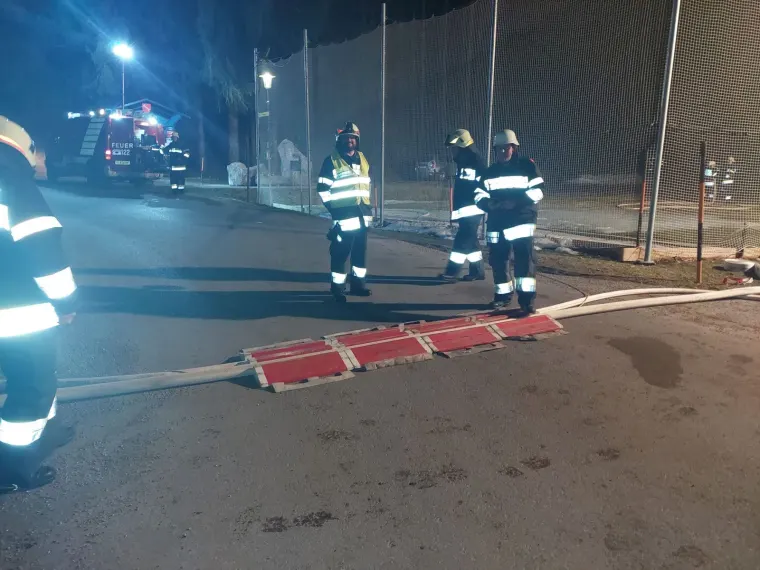 Zugsübung: Gebäudebrand 13