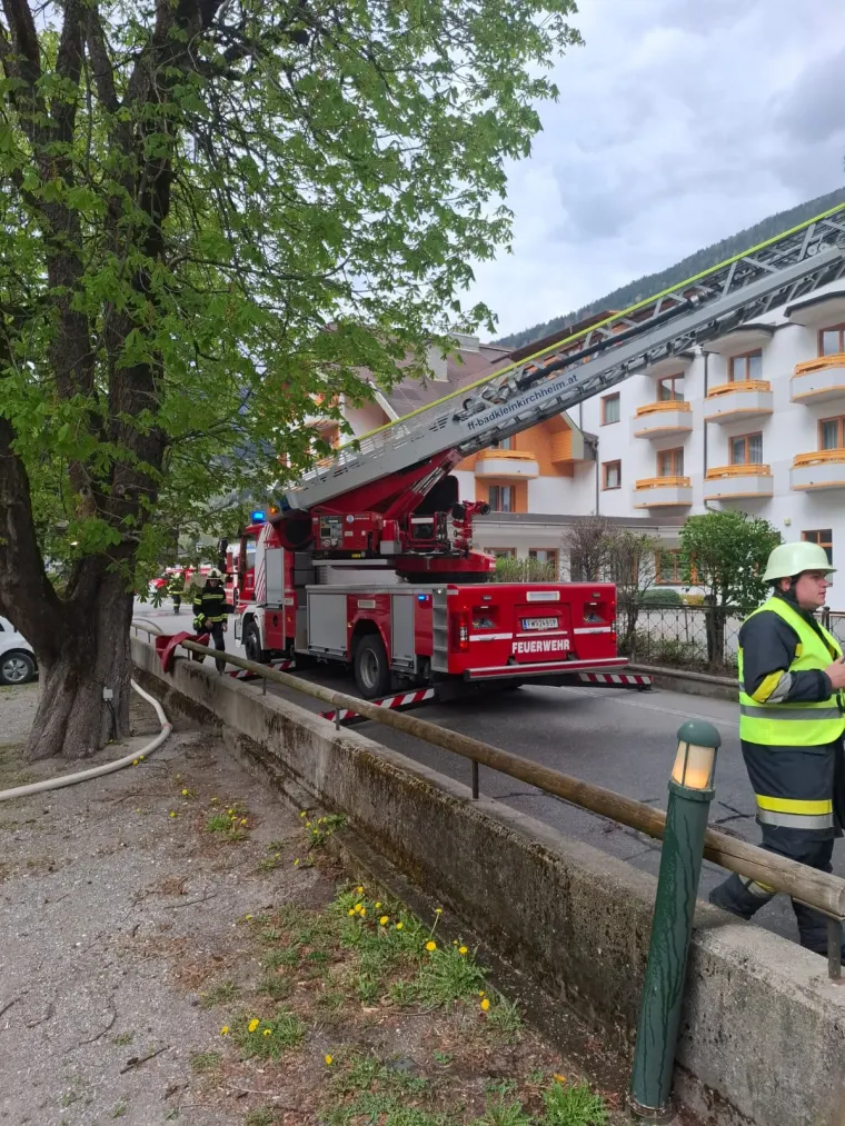 Gemeinschaftsübung: Gebäudebrand 4