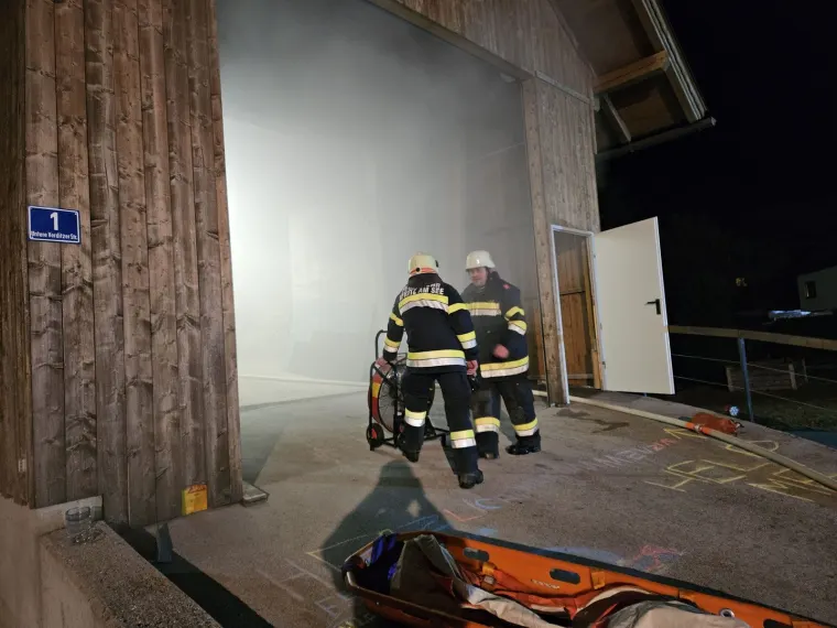 Zugsübung: Gebäudebrand 8