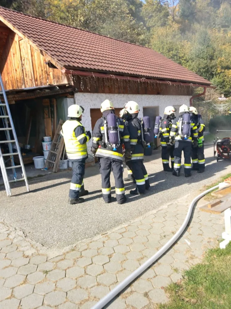 Gemeinschaftsübung: Gebäudebrand 9