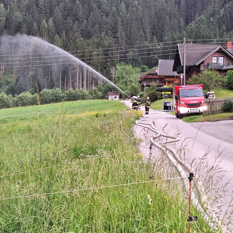 Übung: Gebäudebrand 8