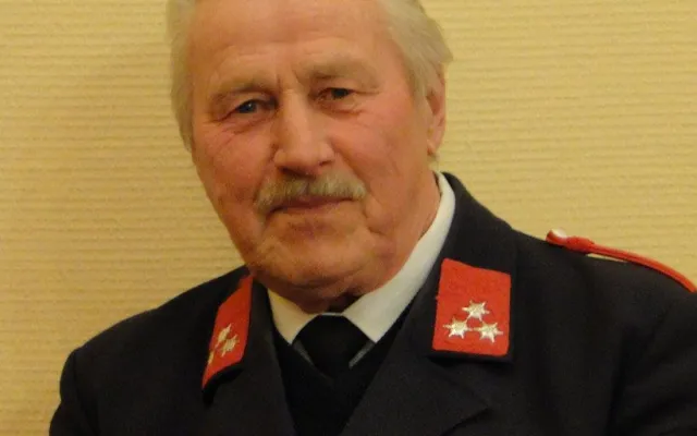 Nachruf HFM Helmut Esterl Sen