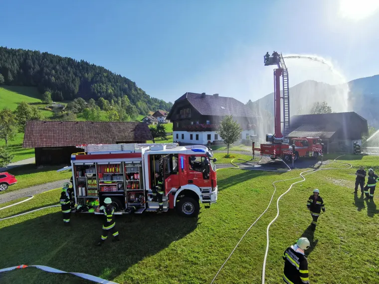 Abschnittsübung: Gebäudebrand 23