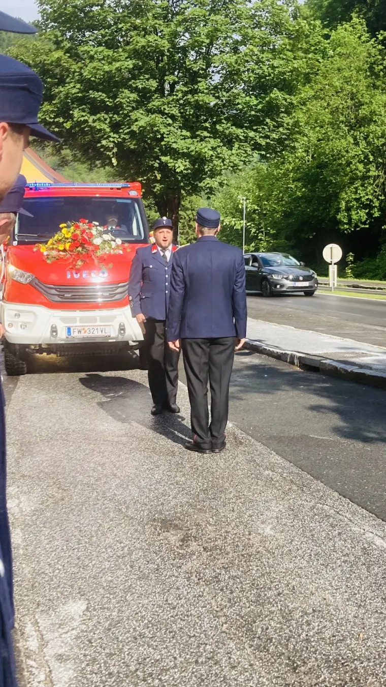Empfang des neuen Fahrzeugs 3