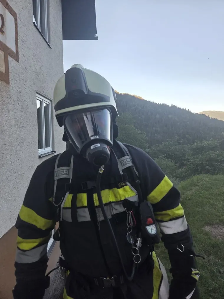 Gemeinschaftsübung: Gebäudebrand 11