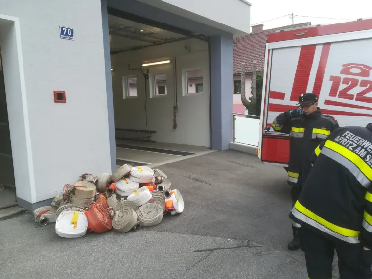 Die Feuerwehr kennt keine Sonntagsruhe 4