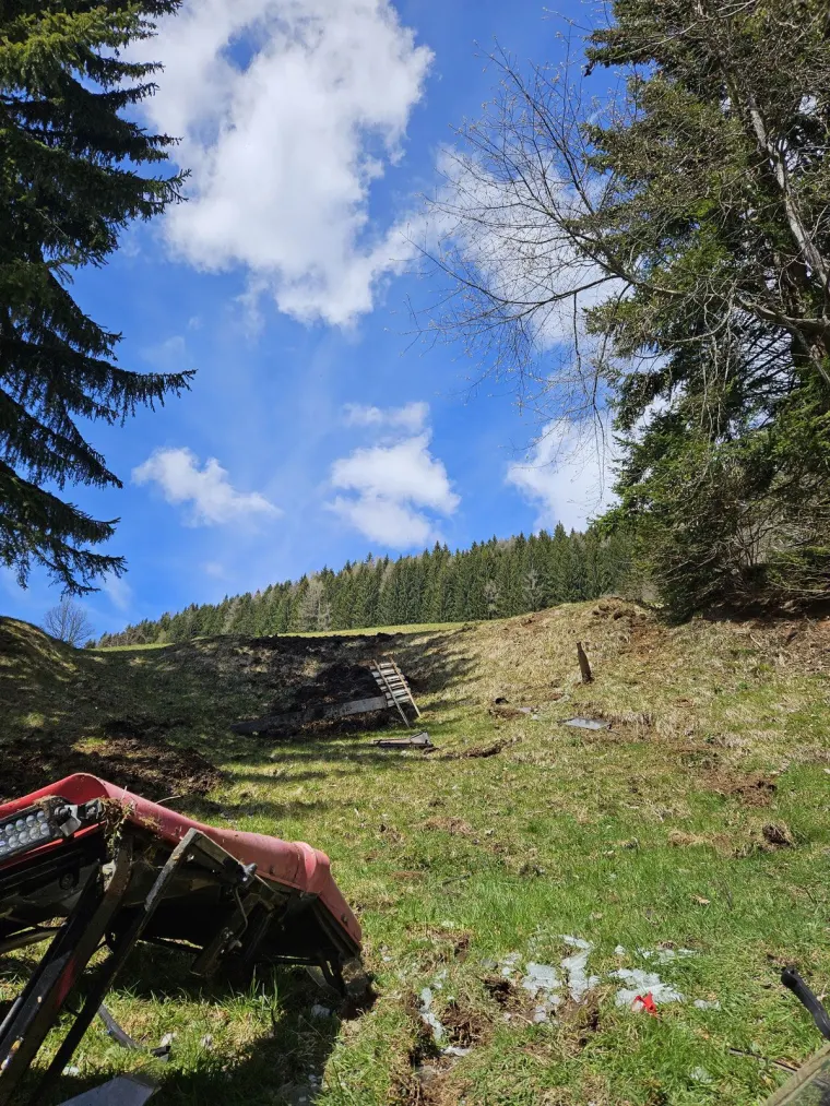 Fahrzeugabsturz 16