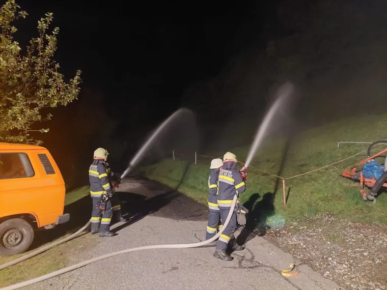 Nachtübung: Gebäudebrand 37