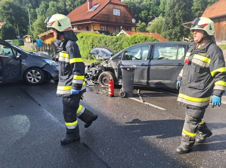 VU mehrere Personen eingeklemmt 3