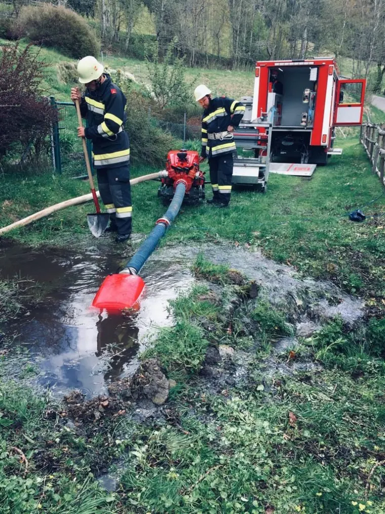 Gemeinschaftsübung: Gebäudebrand 4
