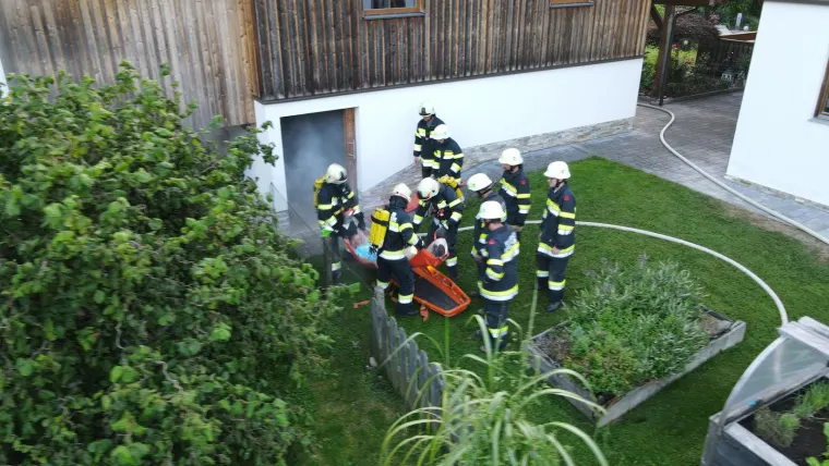 Zugsübung: Gebäudebrand 10