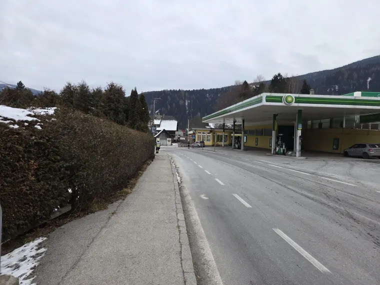 Ölaustritt/Kraftstoffaustritt 10
